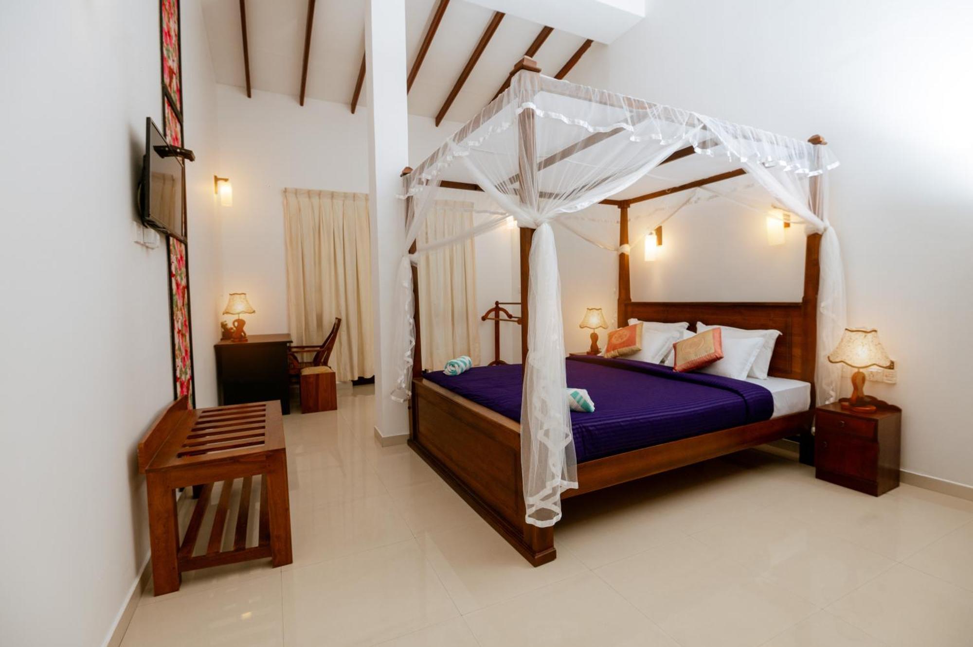 Prince Beach Hotel Bentota Buitenkant foto