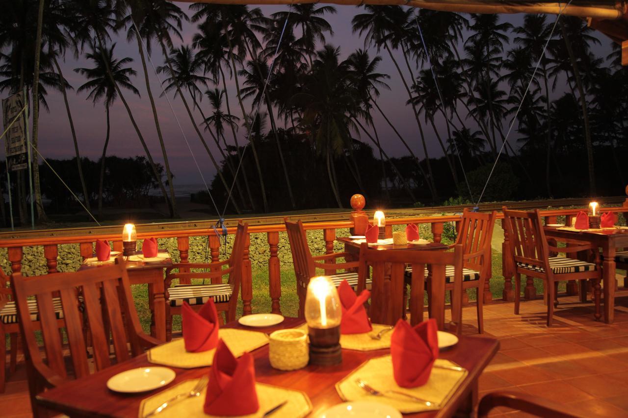 Prince Beach Hotel Bentota Buitenkant foto