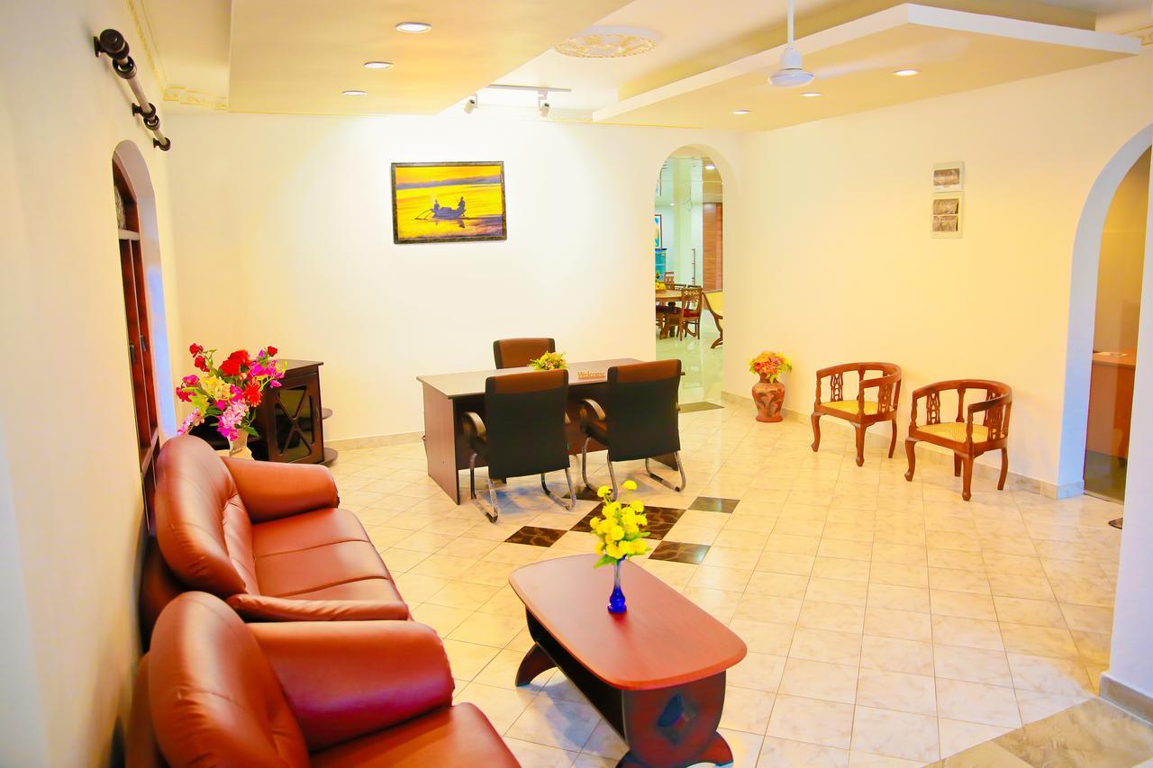 Prince Beach Hotel Bentota Buitenkant foto