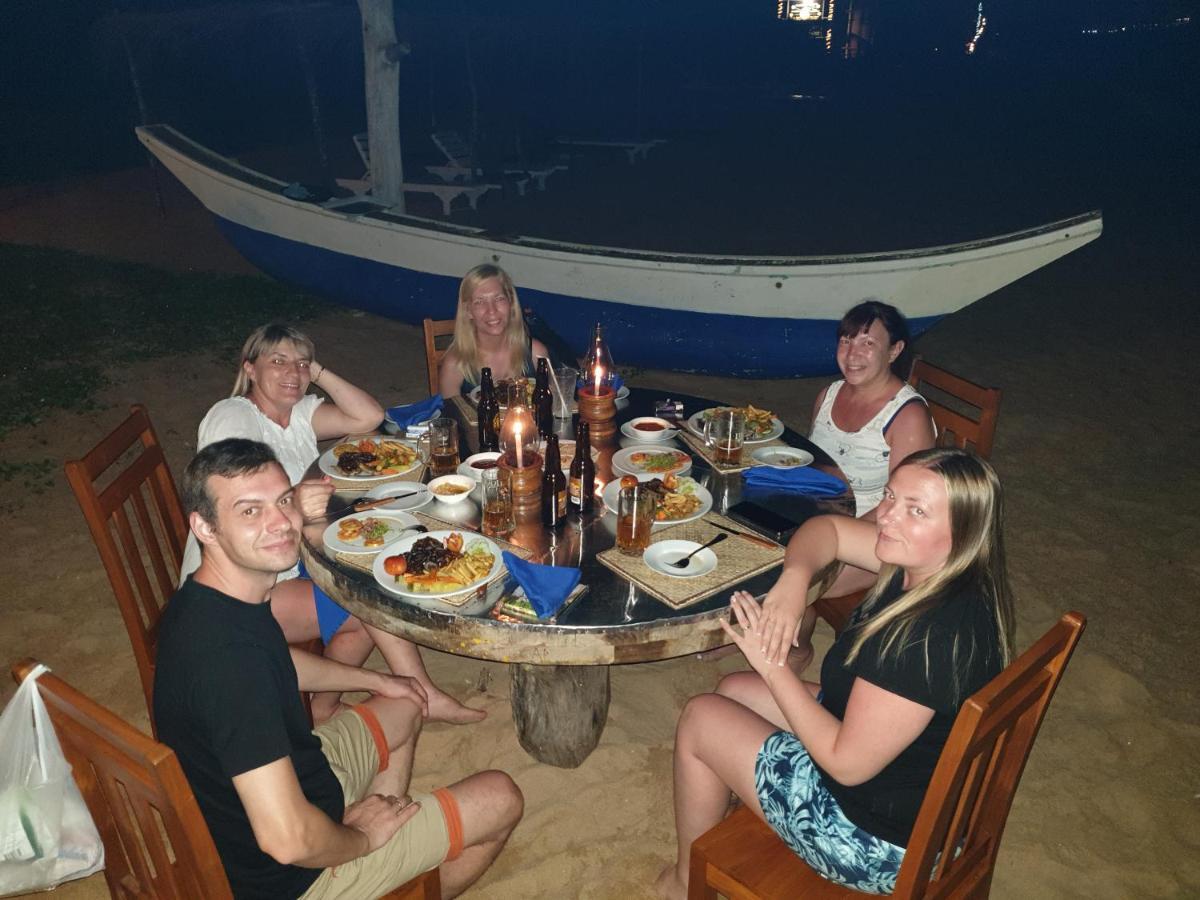 Prince Beach Hotel Bentota Buitenkant foto